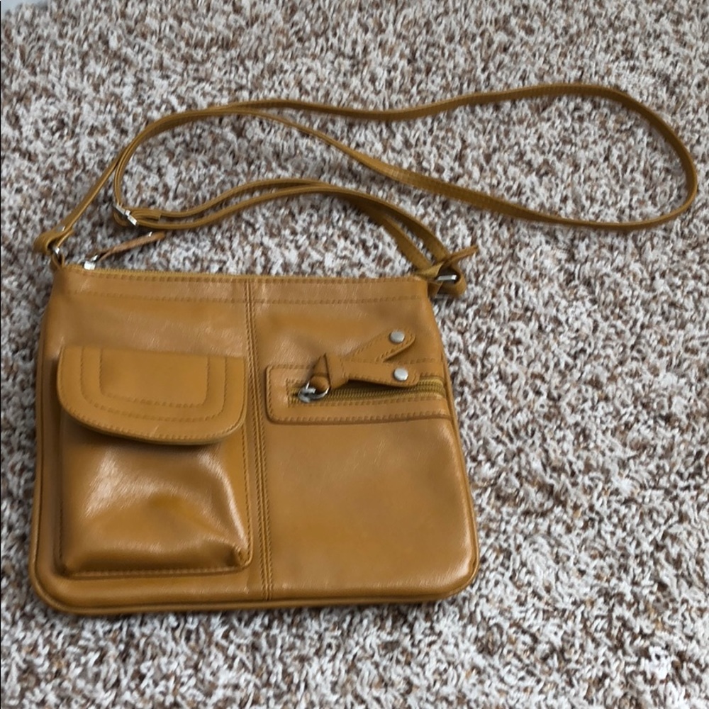 Mustard yellow crossbody bag
